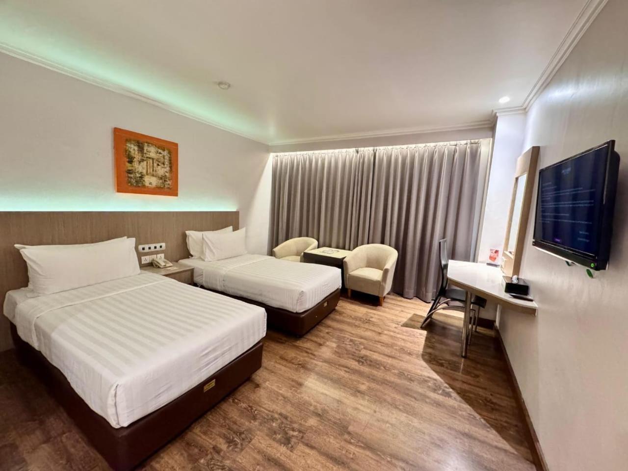 Orchardz Hotel Industri Jakarta Kemayoran מראה חיצוני תמונה
