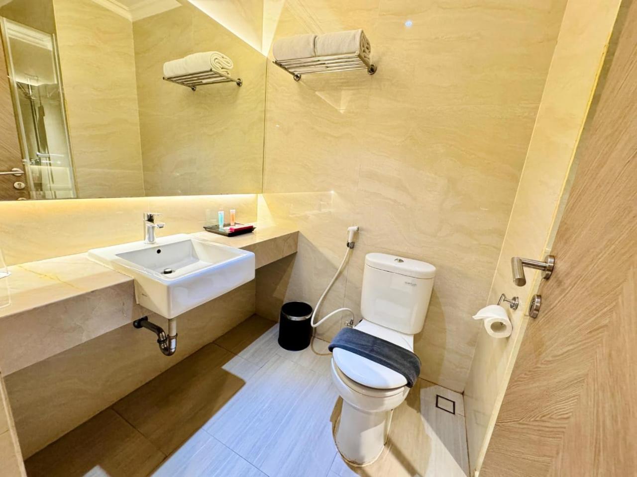 Orchardz Hotel Industri Jakarta Kemayoran מראה חיצוני תמונה