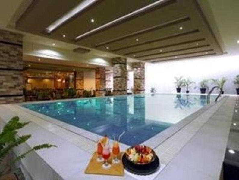 Orchardz Hotel Industri Jakarta Kemayoran מראה חיצוני תמונה