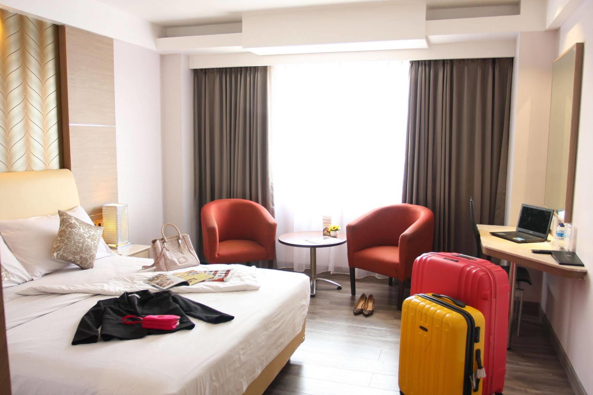 Orchardz Hotel Industri Jakarta Kemayoran מראה חיצוני תמונה